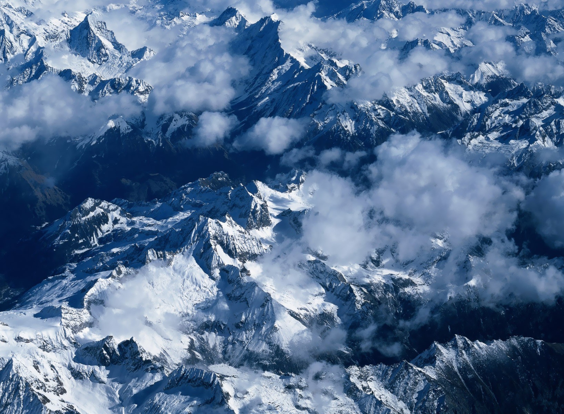 Snowy Mountains screenshot #1 1920x1408