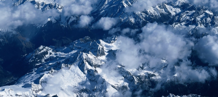 Das Snowy Mountains Wallpaper 720x320
