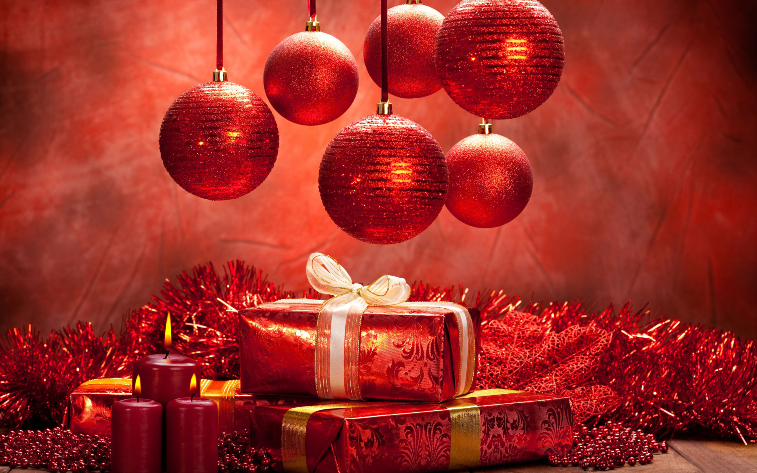 Red Christmas wallpaper 2560x1600