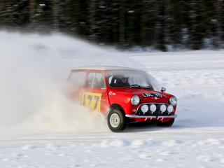 Winter Autosport wallpaper 320x240