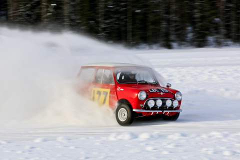 Обои Winter Autosport 480x320