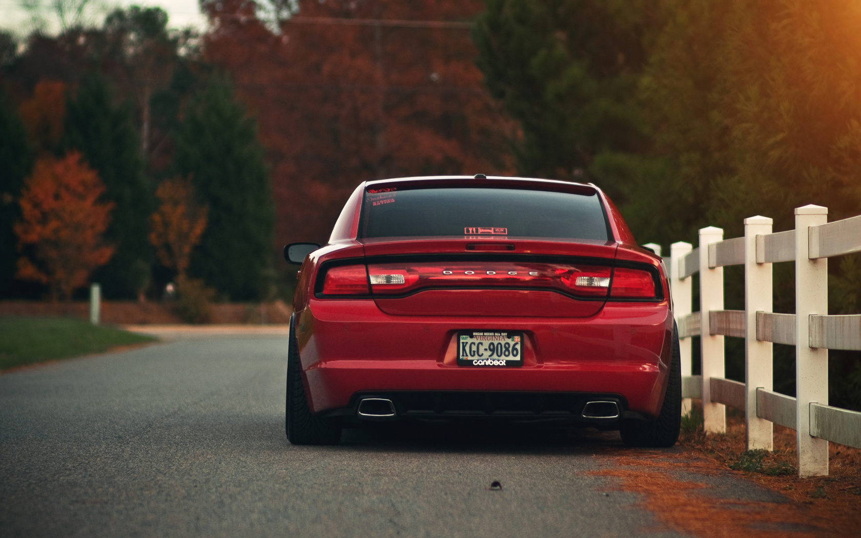 Fondo de pantalla Dodge Charger RT 5 7L 1680x1050