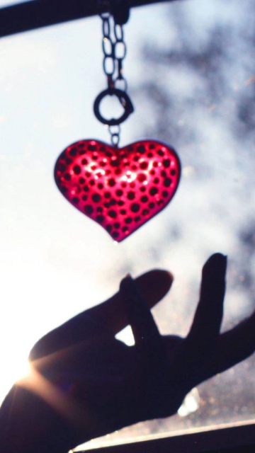 Heart Necklace wallpaper 360x640