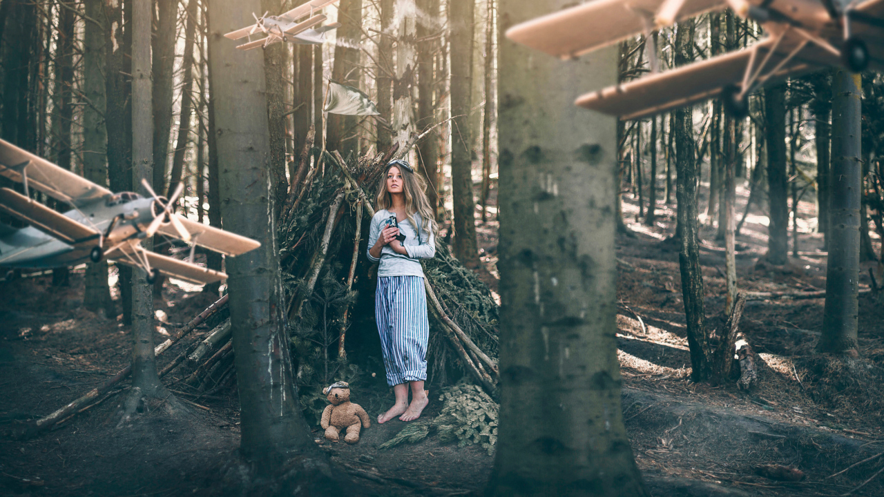 Sfondi Girl And Teddy Bear In Forest By Rosie Hardy 1280x720