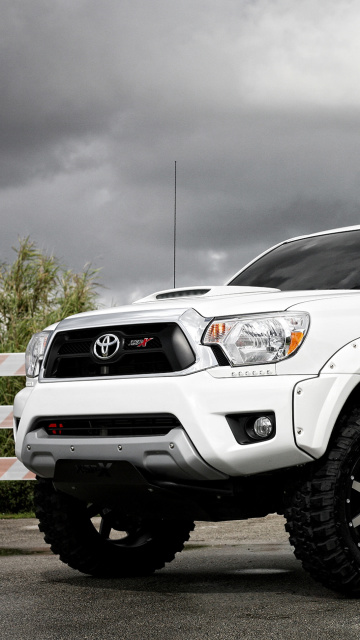 Das Sport Toyota Tacoma Wallpaper 360x640