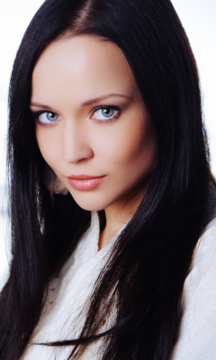 Katie Fey Ukrainian Model wallpaper 240x400