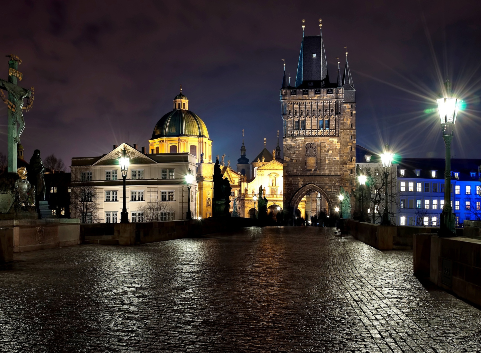 Prague Charles Bridge At Night screenshot #1 1920x1408