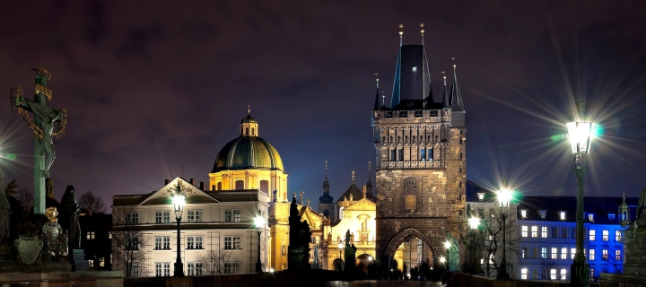 Screenshot №1 pro téma Prague Charles Bridge At Night 720x320