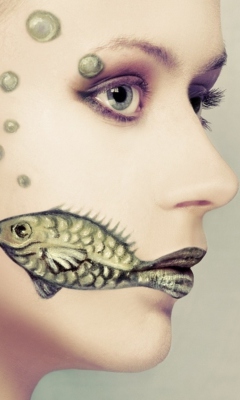 Fondo de pantalla Fish Face Art 240x400