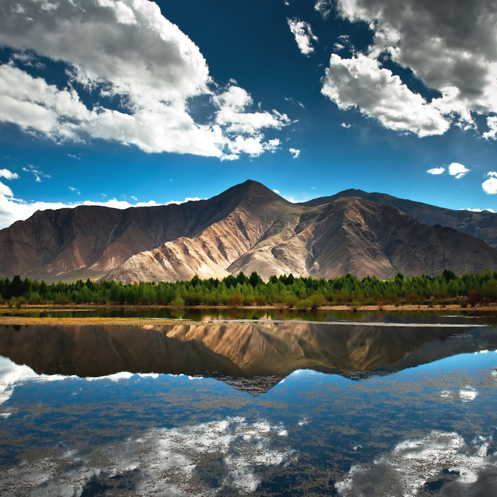 Sfondi Beautiful Mountain Scenery HDR 1024x1024