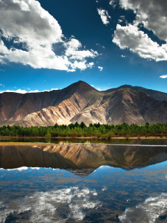 Beautiful Mountain Scenery HDR wallpaper 240x320
