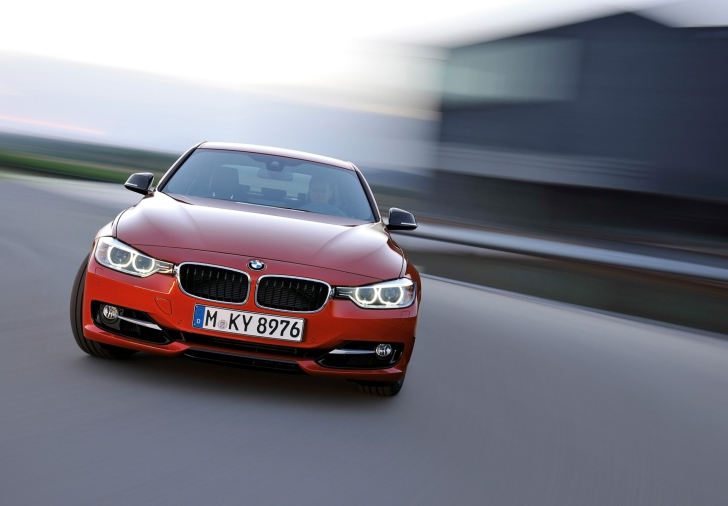 Screenshot №1 pro téma BMW 3 Series Sedan Sport Line Front Speed