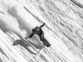 Das Snowboarder in Andorra Wallpaper 320x240
