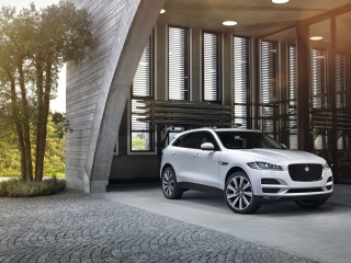 Das Jaguar F Pace S Wallpaper 320x240