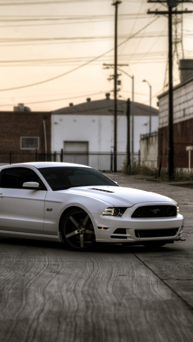 Fondo de pantalla Ford Mustang GT 643 640x1136