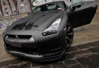 Free Nissan Gtr Picture for Android, iPhone and iPad