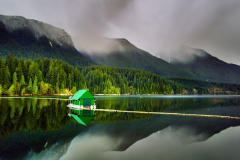 Обои Capilano Lake in North Vancouver 480x320