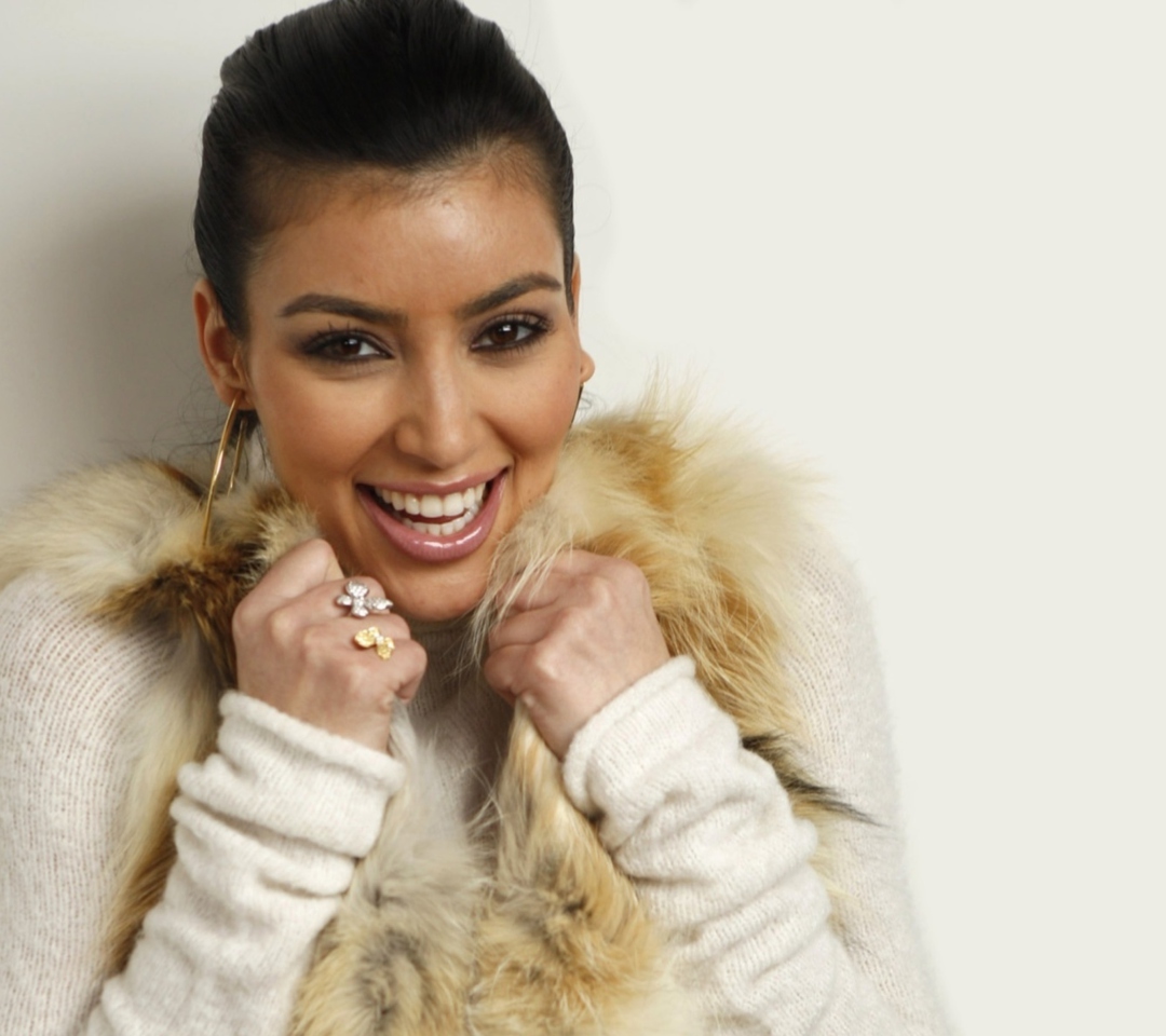Das Kim Kardashian Wallpaper 1080x960