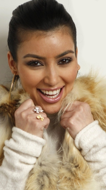 Das Kim Kardashian Wallpaper 360x640