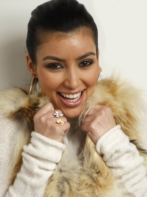 Kim Kardashian screenshot #1 480x640