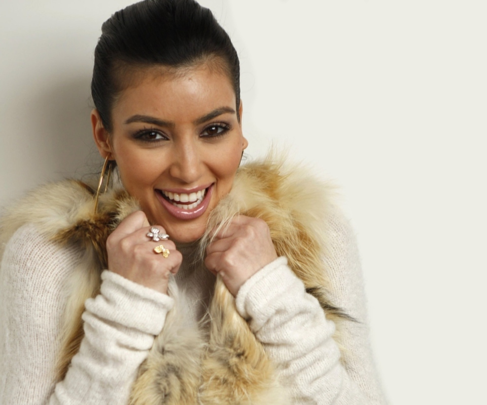 Das Kim Kardashian Wallpaper 960x800