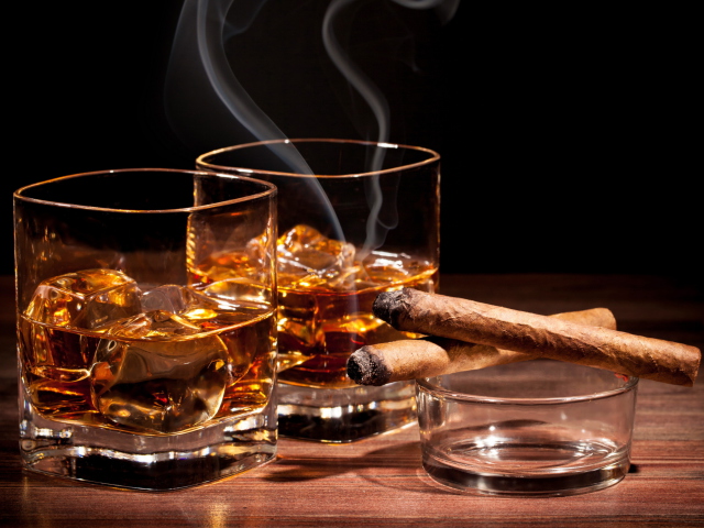 Обои Whisky & Cigar 640x480
