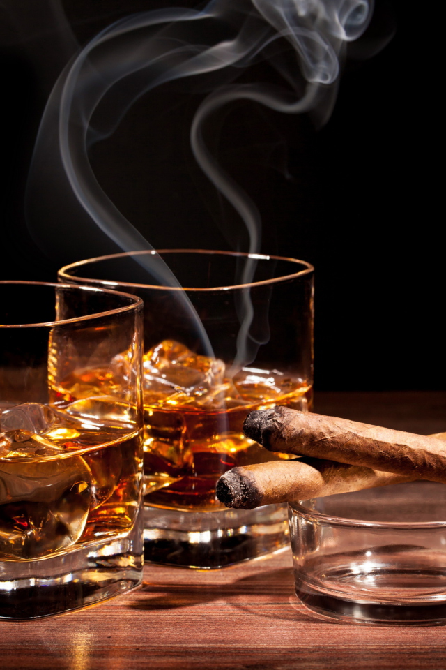 Das Whisky & Cigar Wallpaper 640x960