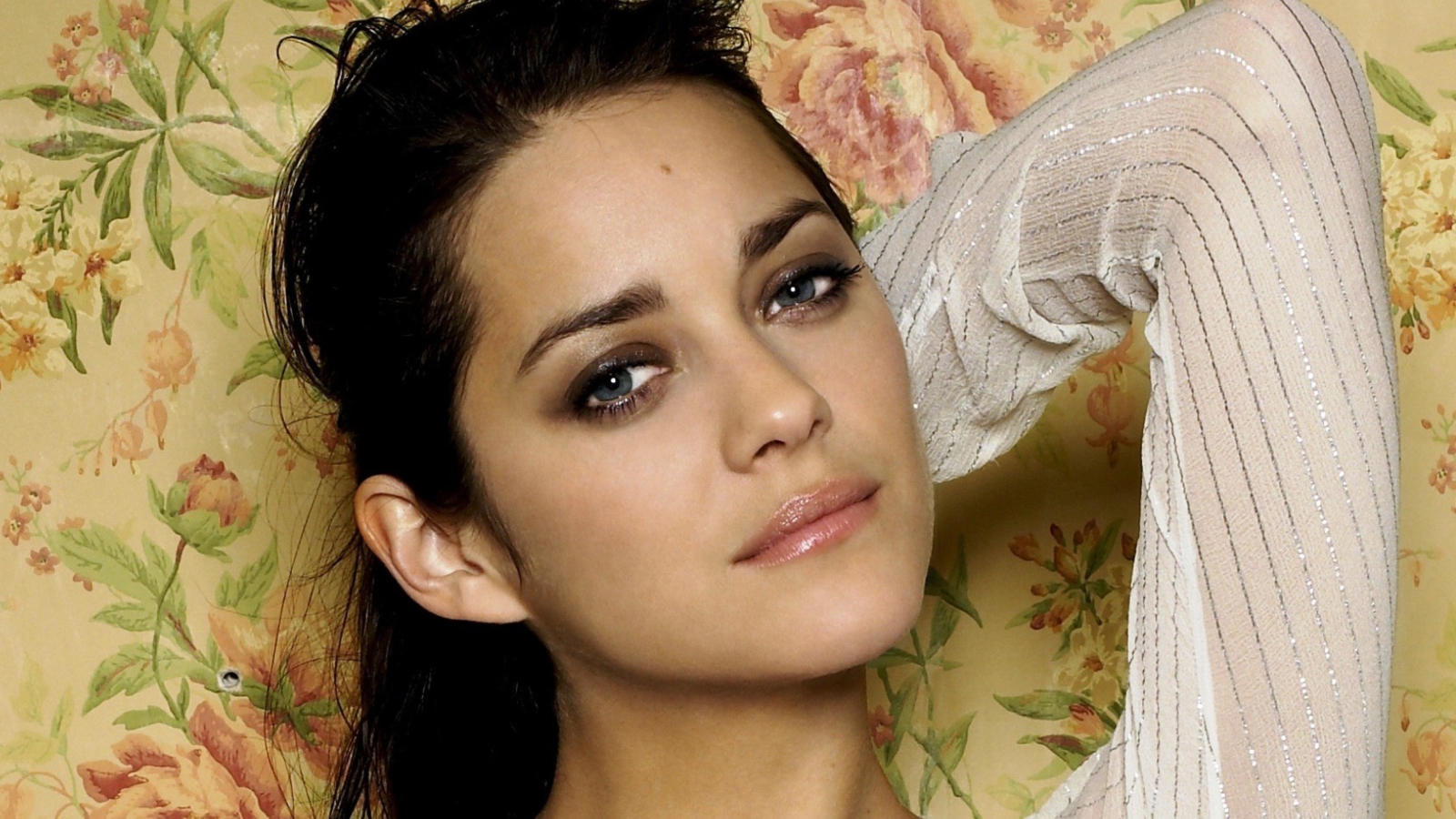 Screenshot №1 pro téma Marion Cotillard 1600x900