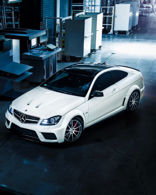 Free Mercedes Benz C63 AMG Picture for Nokia Asha 311
