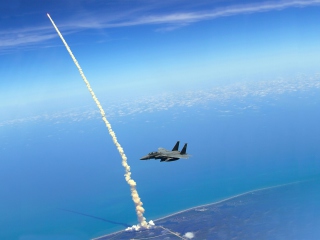 Das F-15 Eagle Wallpaper 320x240