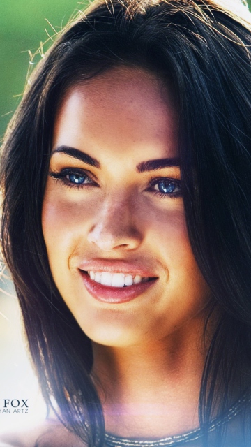 Megan Fox Portrait screenshot #1 360x640