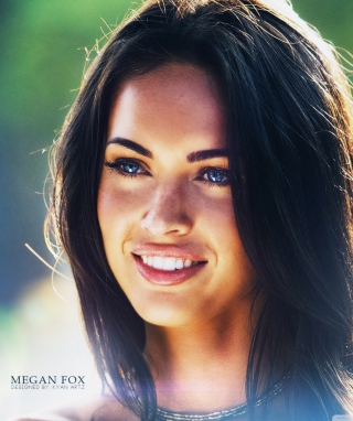 Megan Fox Portrait sfondi gratuiti per Motorola Quench XT3