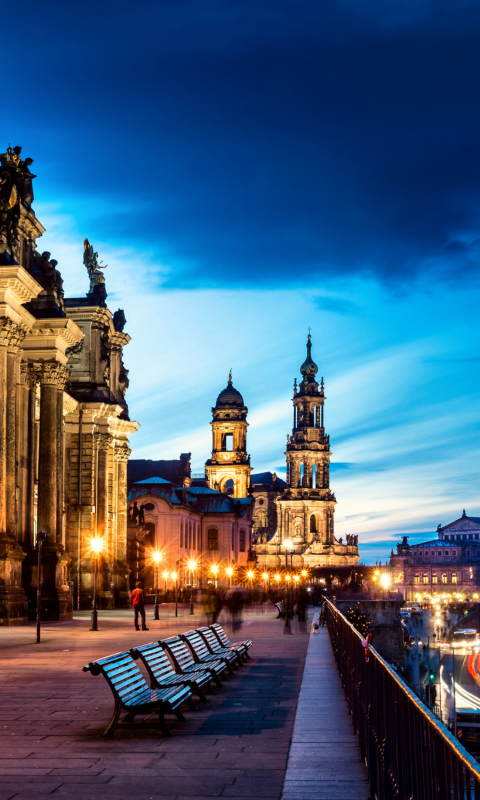 Das Altstadt, Dresden, Germany Wallpaper 480x800