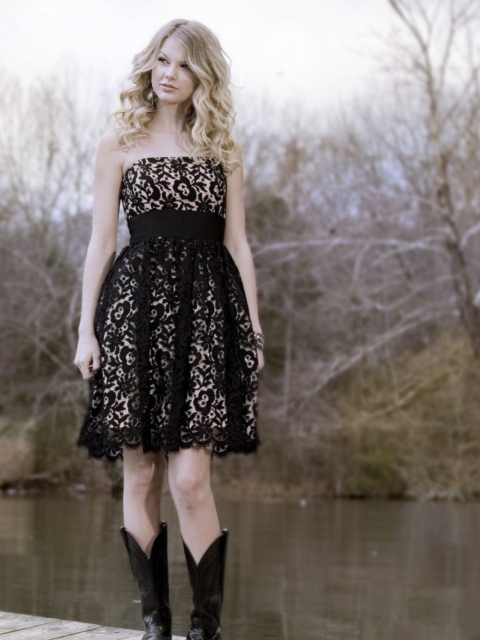 Обои Taylor Swift Black Dress 480x640