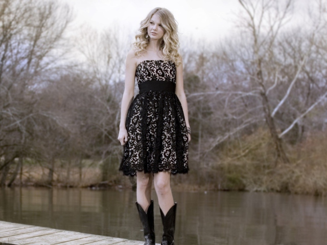 Fondo de pantalla Taylor Swift Black Dress 640x480