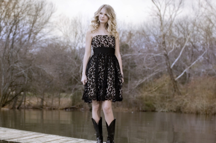 Fondo de pantalla Taylor Swift Black Dress