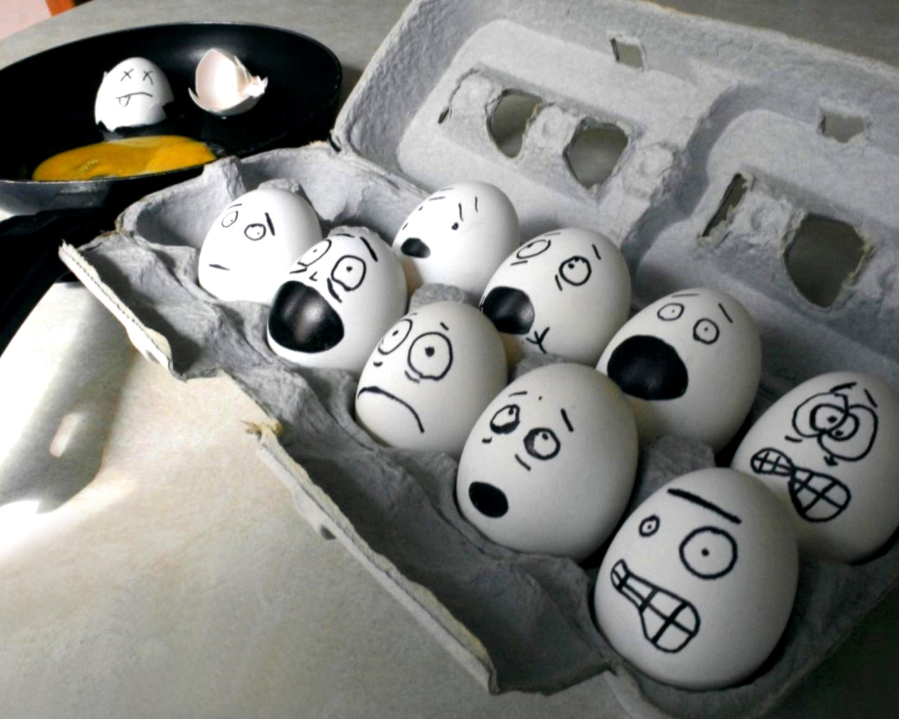 Das Funny Eggs Wallpaper 1280x1024