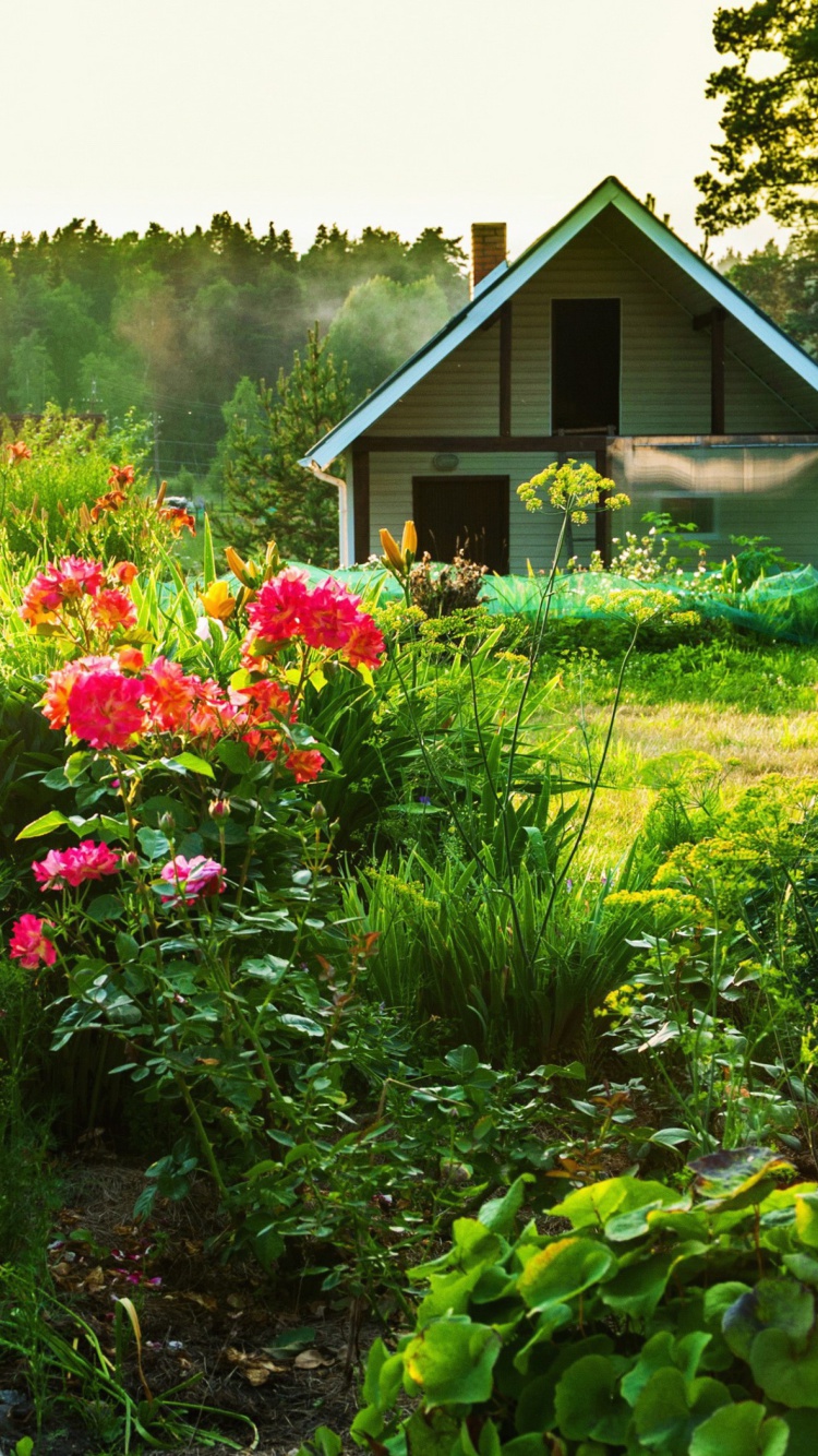 Country house with flowers wallpaper 750x1334
