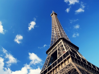 Screenshot №1 pro téma Eiffel Tower 320x240