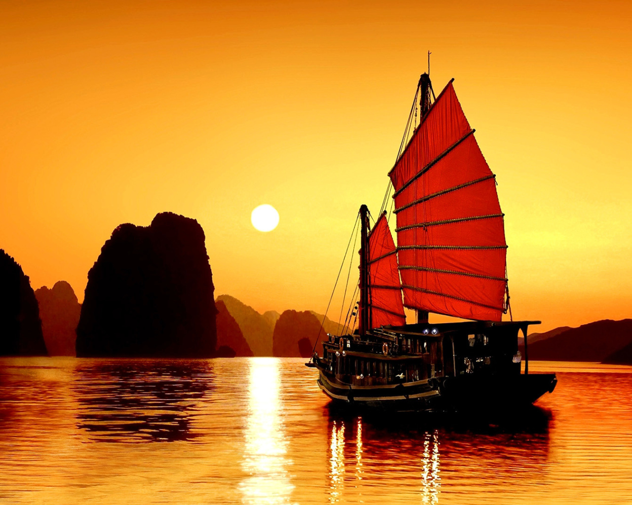 Sfondi Halong Bay, Vietnama in Sunset 1280x1024