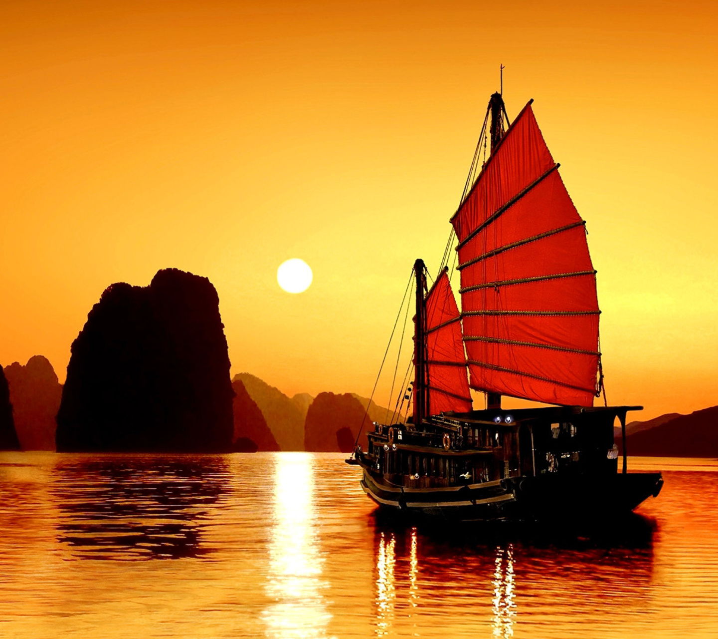 Fondo de pantalla Halong Bay, Vietnama in Sunset 1440x1280