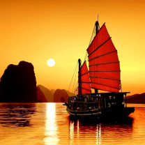 Fondo de pantalla Halong Bay, Vietnama in Sunset 208x208