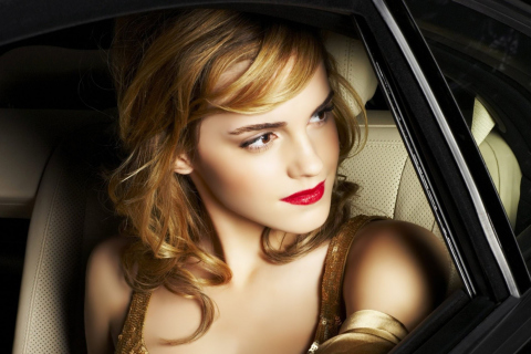 Glamorous Emma Watson wallpaper 480x320
