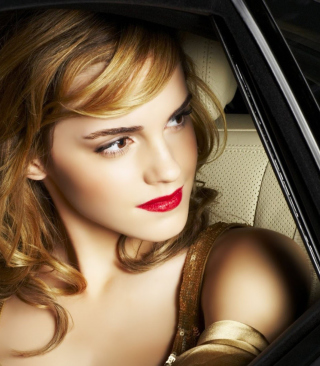 Kostenloses Glamorous Emma Watson Wallpaper für Nokia Lumia 925