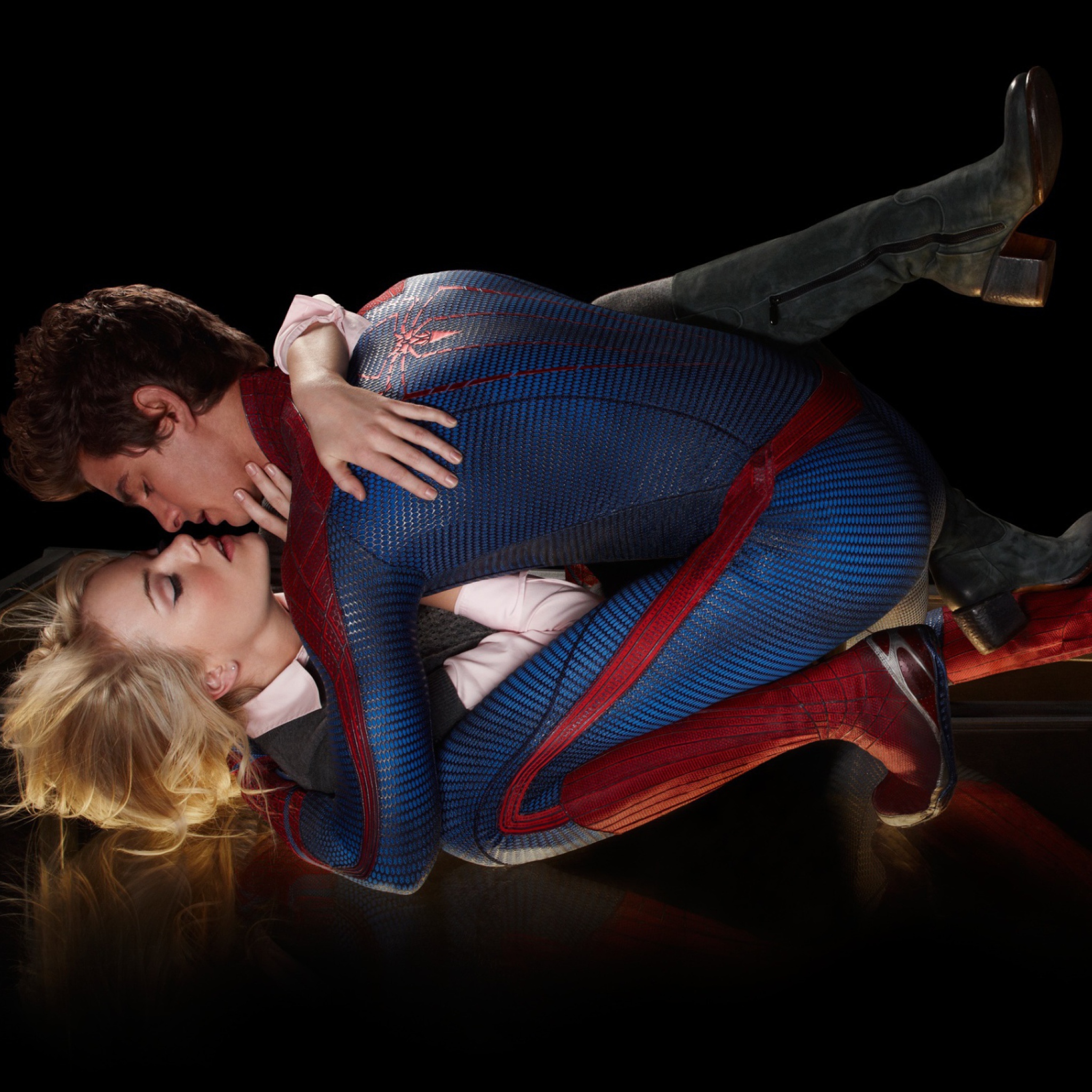 Das Amazing Spider Man Love Kiss Wallpaper 2048x2048