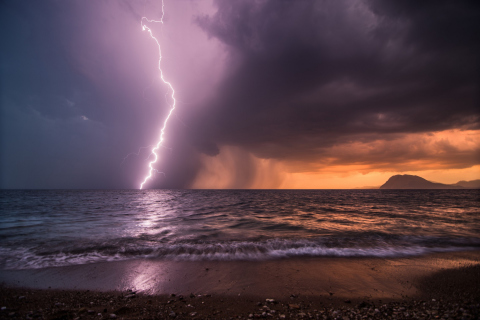Fondo de pantalla Storm & Lightning 480x320