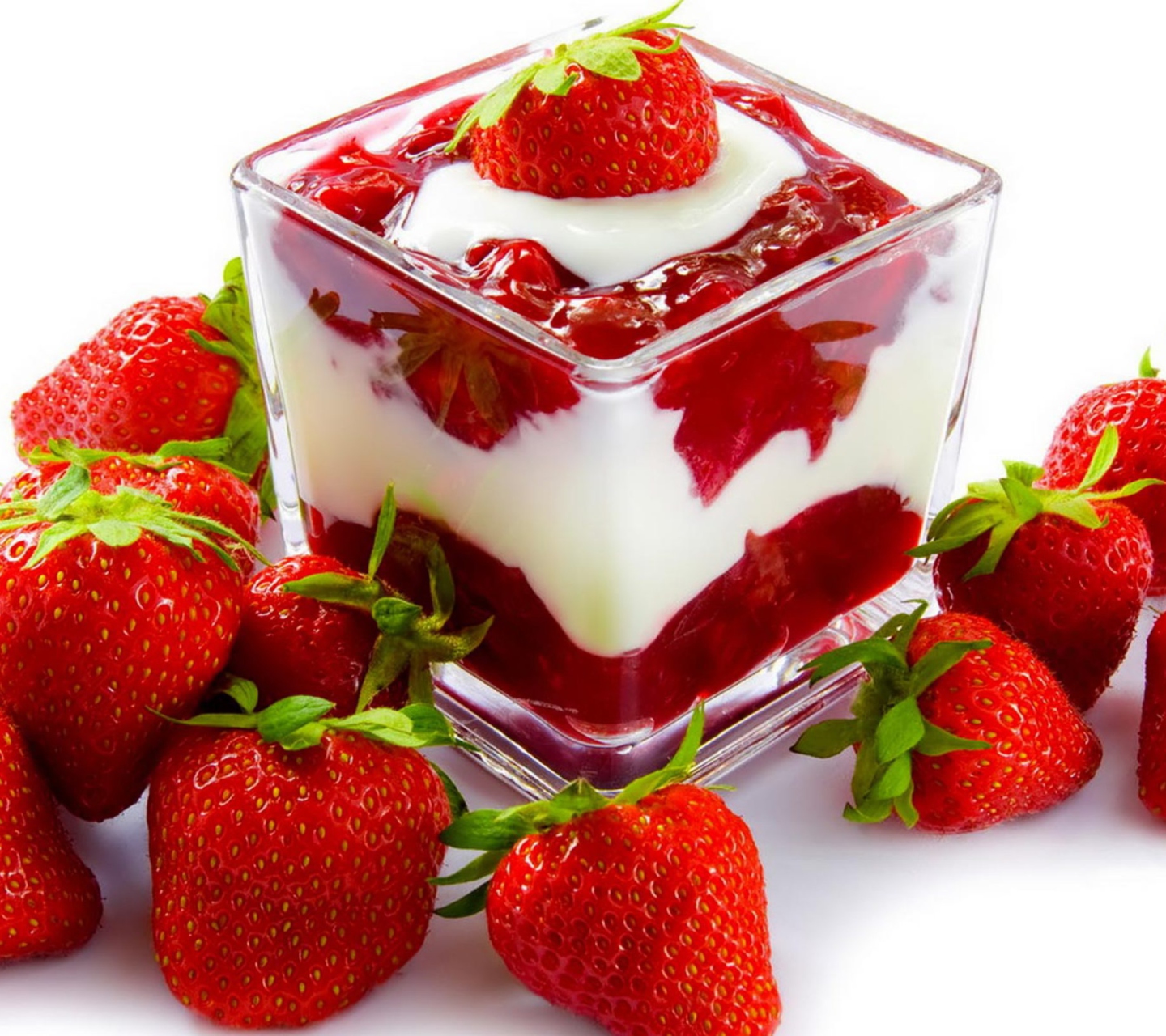 Strawberry Dessert wallpaper 1440x1280