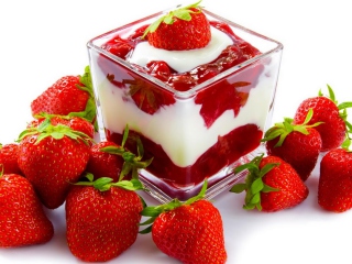 Strawberry Dessert wallpaper 320x240