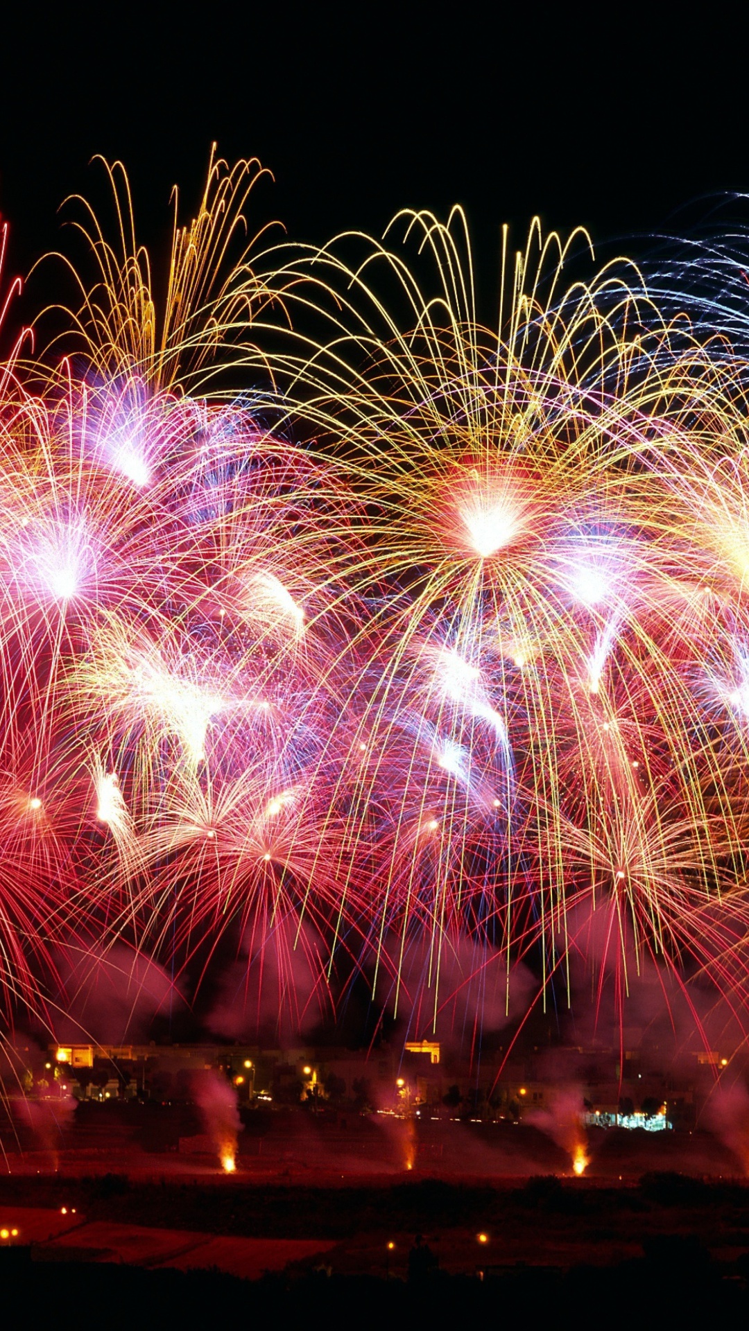 Fondo de pantalla New Years Fireworks 1080x1920