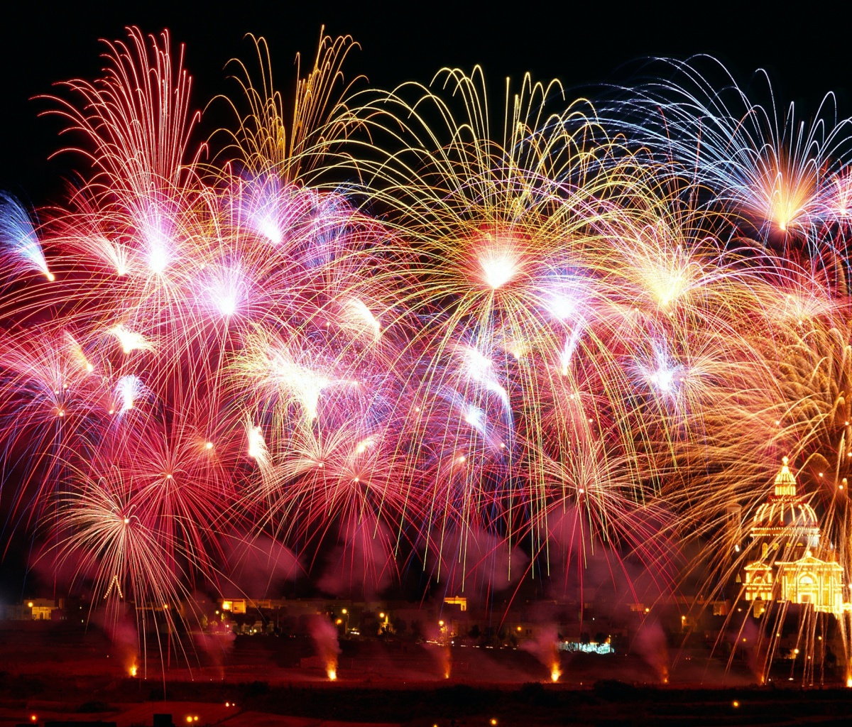 Das New Years Fireworks Wallpaper 1200x1024